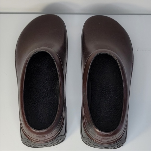Klogs brown slip resistant food service/medical light weight women shoes - Picture 4 of 16